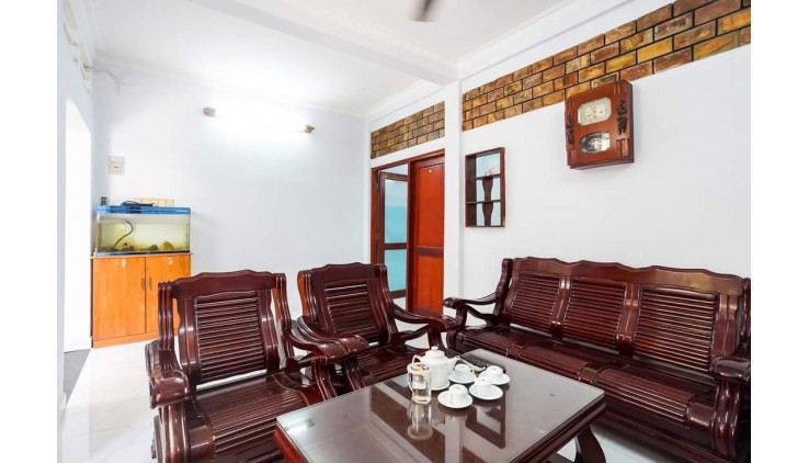 Bán Nhà Gần Chợ, Trường Học, Công Viên, Ở Ngay, Giá Tốt